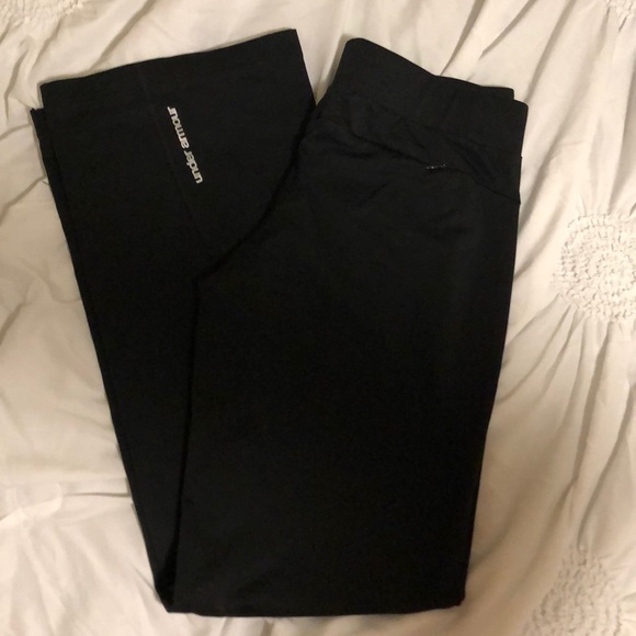 UA wise leg yoga pant - Picture 2 of 3